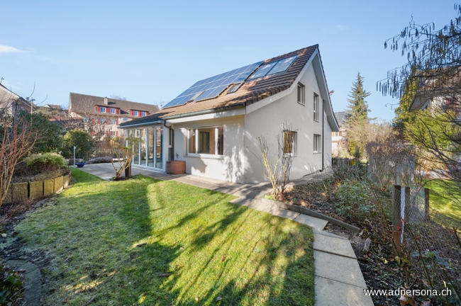 Blick im Garten Einfamilienhaus Liestal