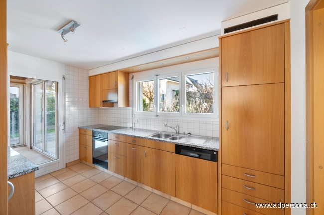 K�che mit Zugang zum Wintergarten Einfamilienhaus Liestal