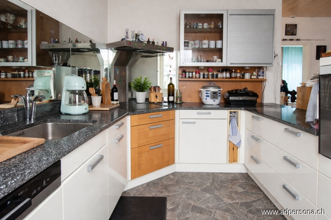Haus 12 1. OG Wohnung K�che Wohn- / Gesch�ftshaus Niederdorf
