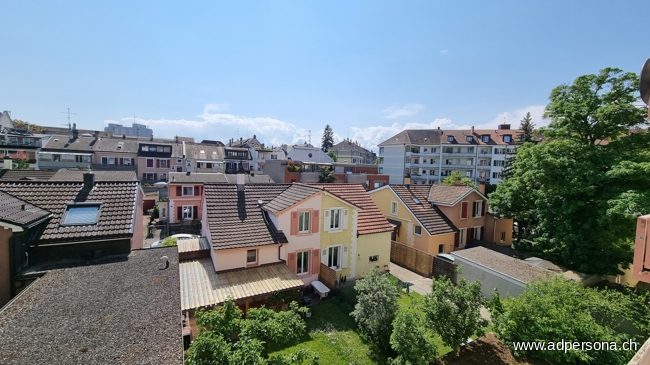 Weitsicht vom Schlafzimmer Etagenwohnung Basel