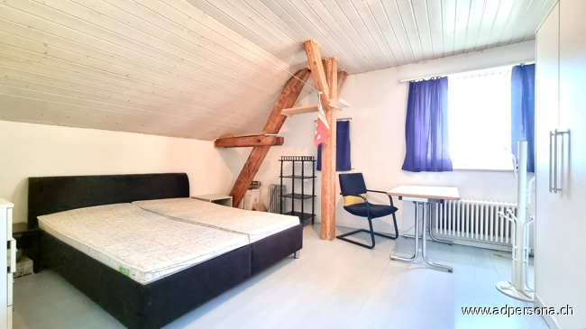 Zimmer DG Mehrfamilienhaus Schwaderloch