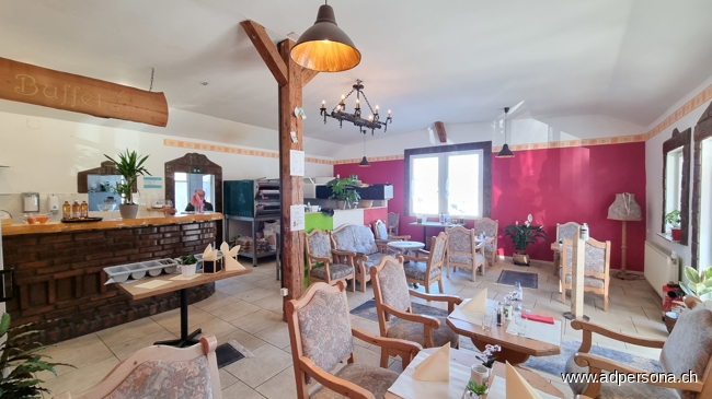 Restaurant Mehrfamilienhaus Schwaderloch