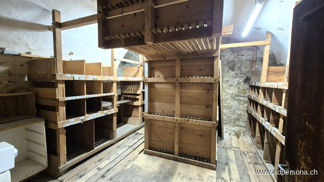 Lagerraum mit Regalen Gastronomie Pratteln / Schweizerhalle