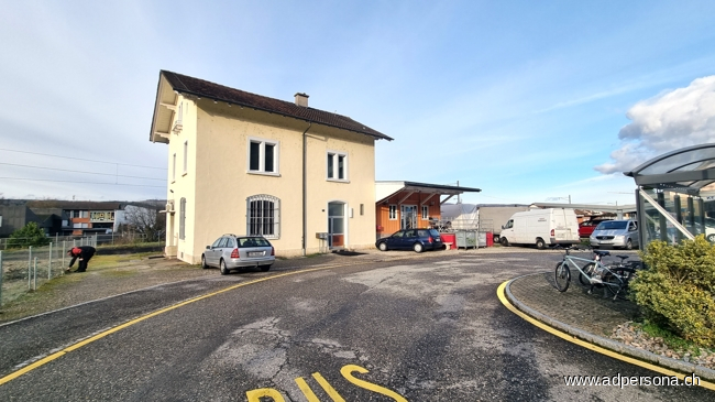 Haus und Bistro Mehrfamilienhaus Schwaderloch