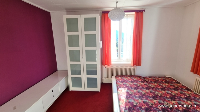 Zimmer 1.OG Mehrfamilienhaus Schwaderloch