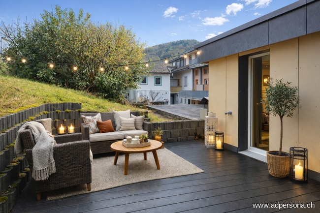 Haus 12b Wohnung Terrasse Wohn- / Gesch�ftshaus Niederdorf