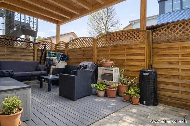 Haus 12 1. OG Wohnung Terrasse Wohn- / Gesch�ftshaus Niederdorf